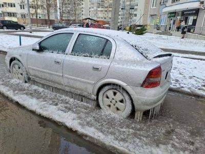 В Киеве автомобили оказались в ледяной ловушке (фото) - autocentre.ua - Киев