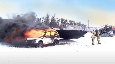 Ривненские пожарные показали, как не надо тушить автомобиль - auto.24tv.ua