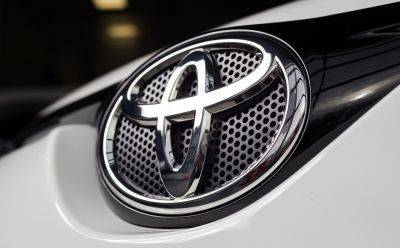 Подушка безопасности выстреливает внезапно: владельцев б/у автомобилей Toyota уже предупредили - hyser.com.ua - Украина - Сша - Google