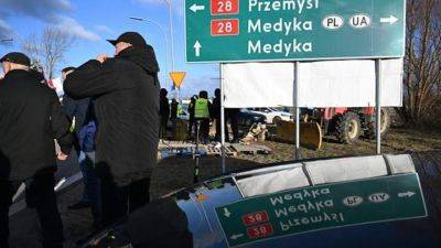 Польские фермеры возобновили блокирование границы с Украиной - auto.24tv.ua - Украина - Польша