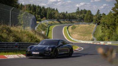 Ларс Керн - Новый Porsche Taycan Turbo GT отобрал титул рекордсмена Нюрбургринга у Tesla Model S Plaid - autocentre.ua