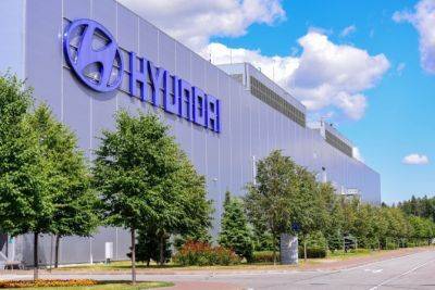 Денис Мантуров - Петербургский завод Hyundai вышел из простоя - autostat.ru - Россия - Санкт-Петербург