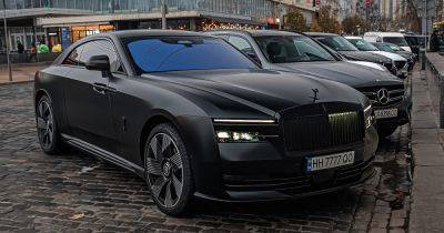 Royce Wraith - Royce Spectre - Rolls-Royce Spectre - Шик за $600 000: в Киеве заметили новый электрокар Rolls-Royce в интересных цветах (фото) - focus.ua - Киев - Украина - Одесская обл.