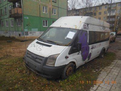 В Твери ищут владельцев брошенного Ford Transit - afanasy.biz - Тверь - район Московский, Тверь