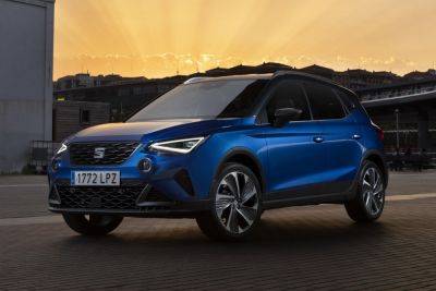 Уэйн Гриффитс - Seat Ibiza и Arona готовятся к обновлению: у пары появятся гибридные установки - kolesa.ru - Германия - Англия