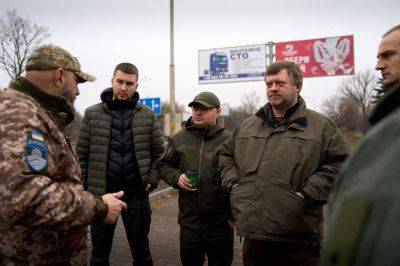 Александр Корниенко - Первый вицеспикер Александр Корниенко вручил награды и передал автомобиль бойцам 59-й отдельной мотопехотной бригады имени Якова Гандзюка - ukrainianwall.com - Украина