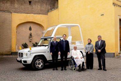 Електричний Mercedes-Benz G-Сlass перетворили на «Папамобіль» - autocentre.ua - Ватикан - Mercedes-Benz