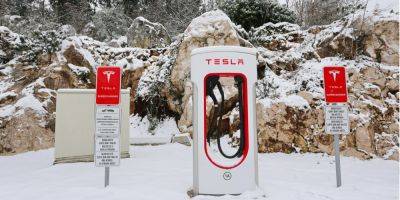 Головная боль для водителей. Tesla попыталась решить проблемы с зарядкой электрокаров на морозе - nv.ua - Украина