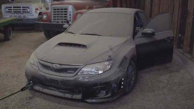 Заброшенную Subaru Impreza WRX нашли в сарае и отреставрировали: видео - auto.24tv.ua