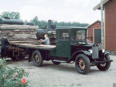 Грузовики Volvo c деревянной кабиной распродали за полгода - autocentre.ua