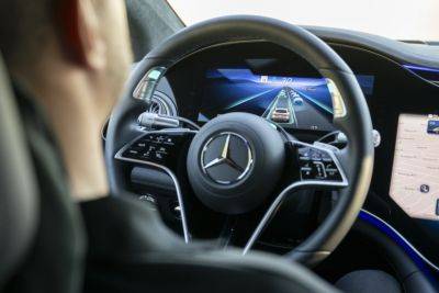 Илон Маск - Ола Келлениус - Охрана, отмена: Mercedes-Benz отказывается от плана продавать только электромобили к 2030 году - itc.ua - Украина - Mercedes-Benz