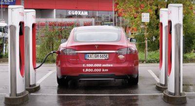 Илон Маск - Tesla Model S проехала 2 миллиона километров за 10 лет - autocentre.ua