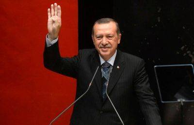 Реджеп Тайип Эрдоган - Полицейский из охраны Эрдогана погиб в ДТП, еще двое пострадали - ont.by - Белоруссия - Турция