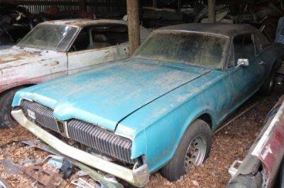 Рідкісний американський спорткар 60-х знайшли покинутим у гаражі - news.infocar.ua - Сша