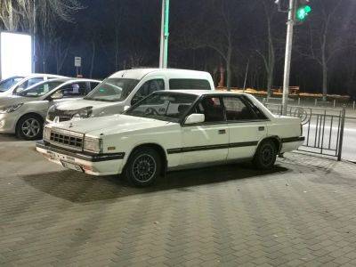 В Киеве замечен знаковый автомобиль Nissan Laurel - autocentre.ua - Киев