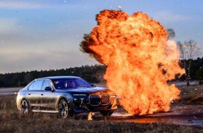 BMW i7 стал первым электромобилем с защитой класса VR10 (фото) - autocentre.ua
