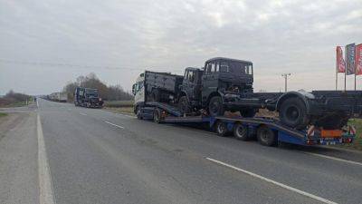 Блокада границы - 3 марта поляки заблокировали авто для ВСУ - фото - apostrophe.ua - Украина - Англия - Голландия - Польша