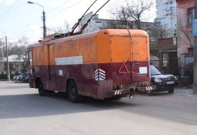 В Чернигове можно увидеть уникальный грузовой троллейбус (видео) - autocentre.ua - Киев - Украина