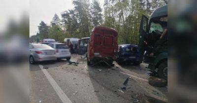 Под Киевом произошло масштабное ДТП с участием 6 авто: есть пострадавшие - fakty.ua - Киев - Украина