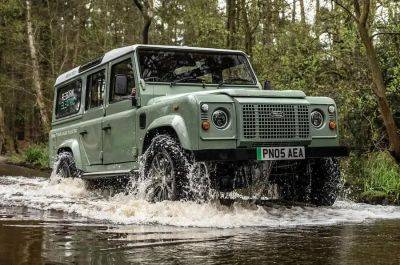 Британские инженеры электрифицировали Land Rover Defender - autocentre.ua - Англия