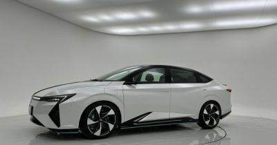 Альтернатива Accord: Honda показала недорогой электрический седан (фото) - focus.ua - Украина - Китай - Пекин
