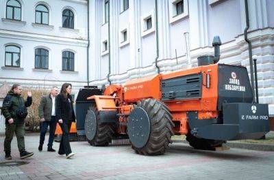 Стало відомо, скільки тракторів розмінування виконують гуманітарну місію в Україні - news.infocar.ua