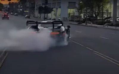 McLaren Senna за 1,3 млн долларов врезался в автосалон Lexus, наворачивая «пончики» (видео) - autocentre.ua - штат Калифорния