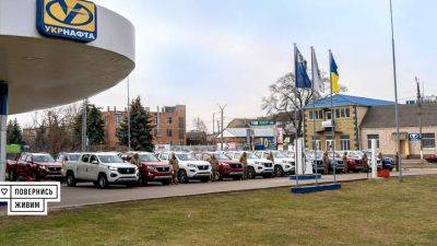 Пикапы Peugeot Landtrek зенитчикам передали прямо на АЗС: почему именно там - auto.24tv.ua - Украина