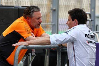 Максим Ферстаппен - Тото Вольфф уверяет, что не завидует прогрессу McLaren - f1news.ru