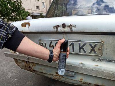 Зачем владельцы авто опрыскивают лаком для волос автономера - интересное объяснение - apostrophe.ua - Украина