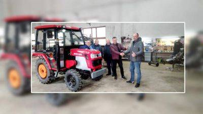 Первый украинский электрический трактор успешно прошел испытания - auto.24tv.ua - Китай