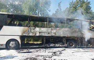 Стало известно, что за автобус горел на трассе возле Лунинца - charter97.org - Белоруссия