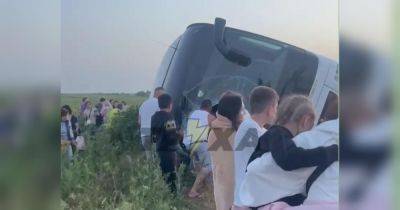 В Румынии перевернулся автобус с украинцами, направлявшимися на отдых в Болгарию (видео) - fakty.ua - Украина - Польша - Болгария - Румыния