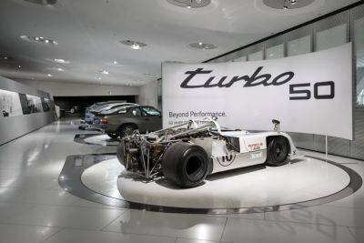 Porsche відзначила 50-річчя використання турбонаддуву - autocentre.ua