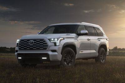 Toyota Tundra и Sequoia получили обновки к 2025 модельному году - kolesa.ru