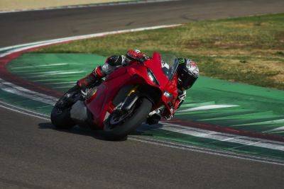 Унікальна технологія Bosch дебютувала на новому супербайку Ducati Panigale V4 - autocentre.ua