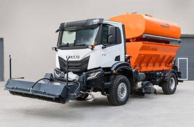 На шасі IVECO T-Way в Україні зробили універсальну машину для комунальників - autocentre.ua