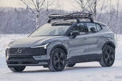 Volvo представила недорогий і потужний електрокросовер EX30 Cross Country - news.infocar.ua