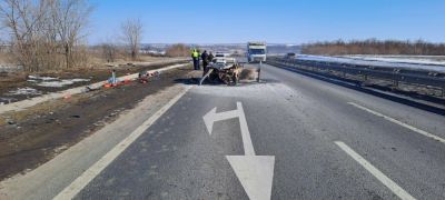 Легковушка вспыхнула после удара: на трассе Луганск - Сорокино произошло жесткое ДТП - vchaspik.ua - Украина - Луганск