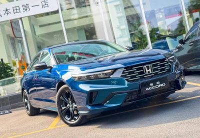 Honda Accord - Honda оновила найпопулярніший сімейний седан (фото) - autocentre.ua