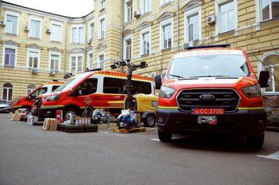 Ford Transit - ДСНС отримало оперативно-піротехнічні машини вітчизняного виробництва - autocentre.ua